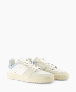 Closed Sneaker Low Top Licht Blauw