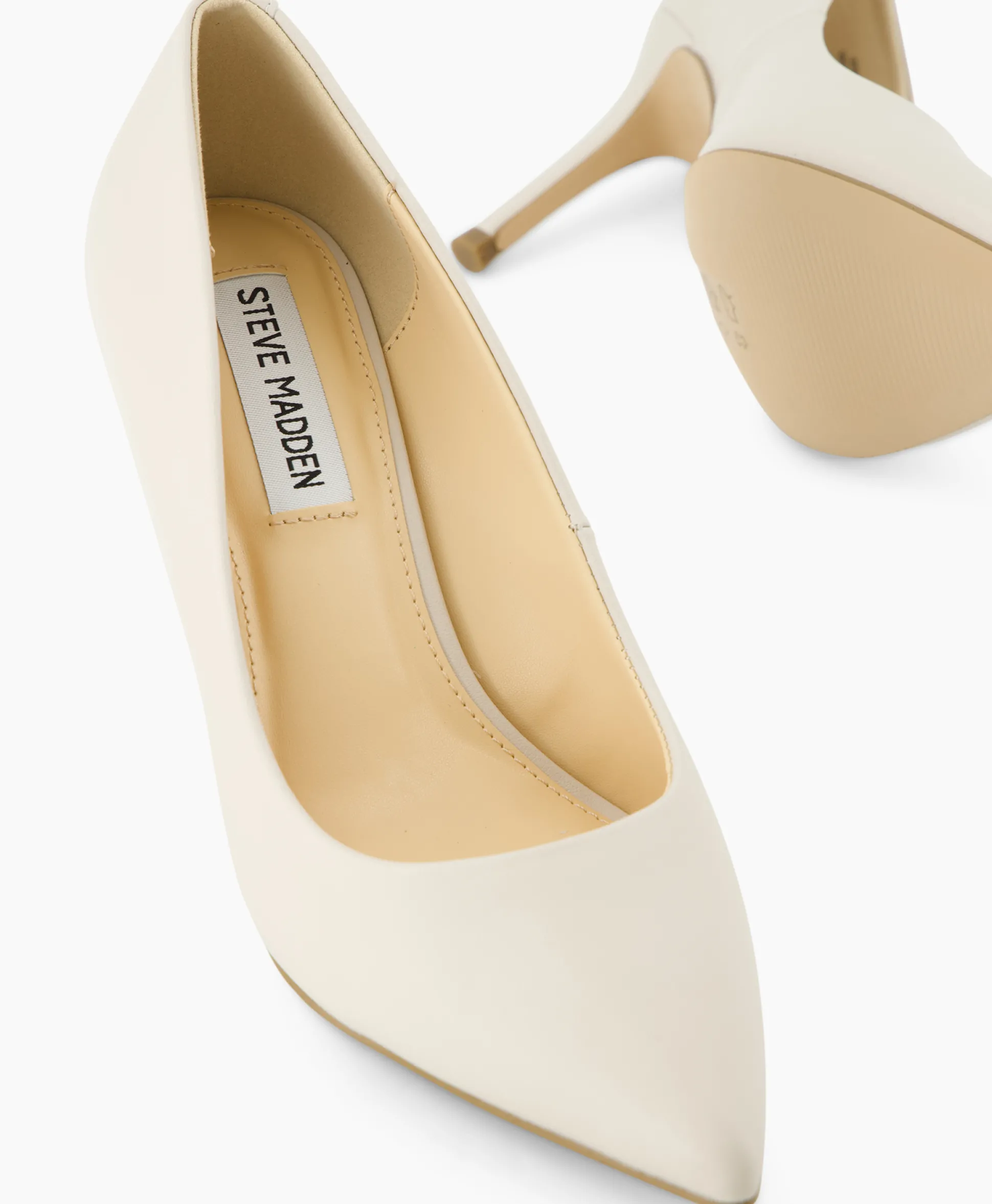 Steve Madden Pump Ladybug Ecru